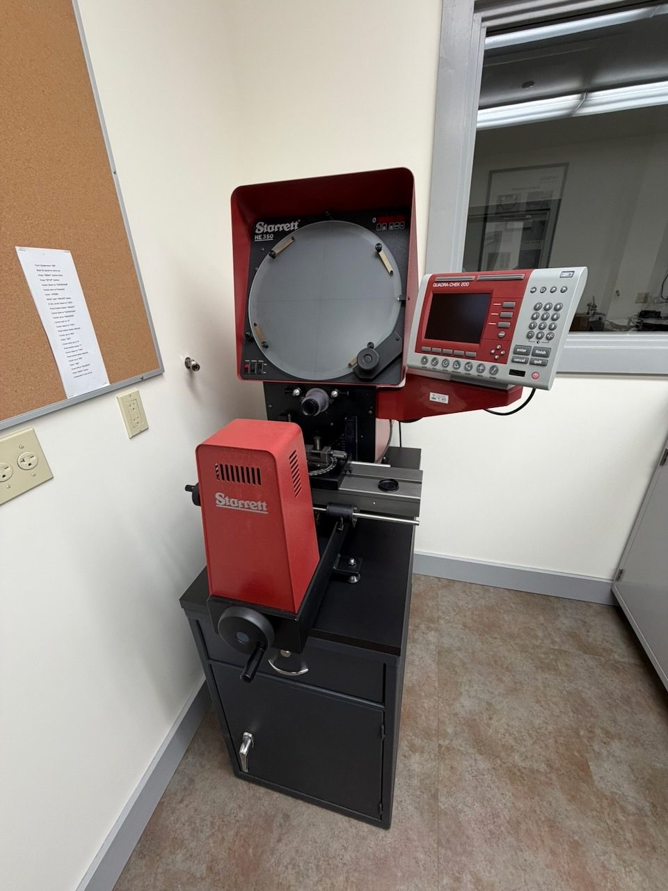 Optical comparator