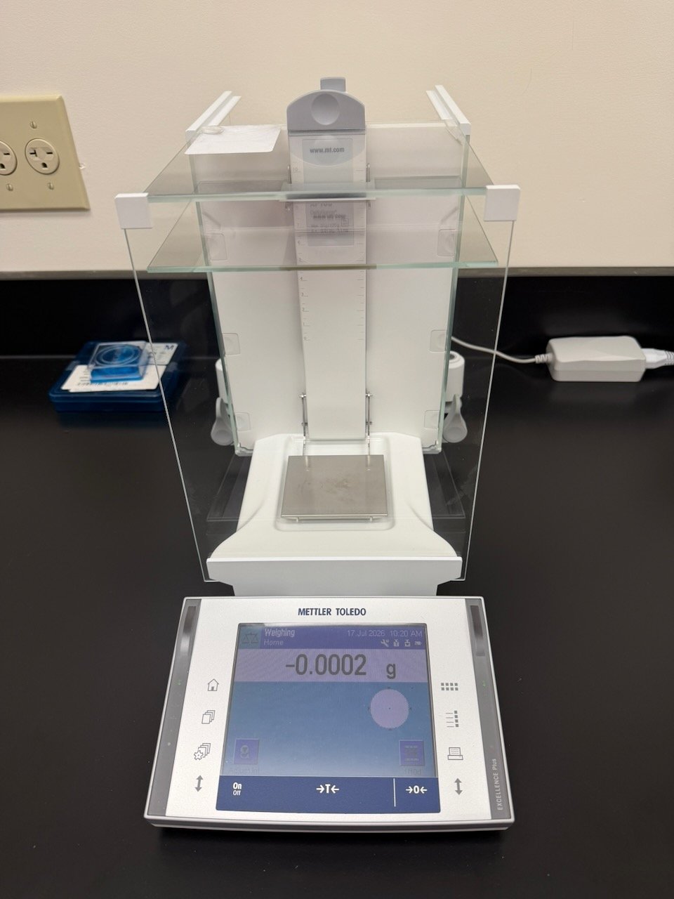 Analytical balance